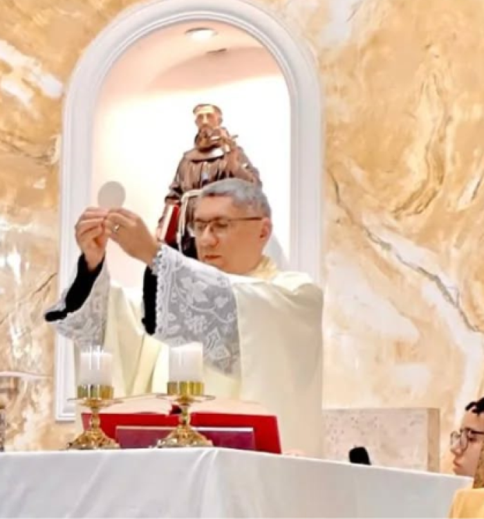 Missa em sufrágio do Papa Francisco
